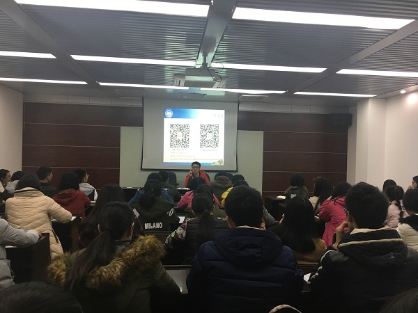 威廉williamhill体育回访母校动员会4.JPG